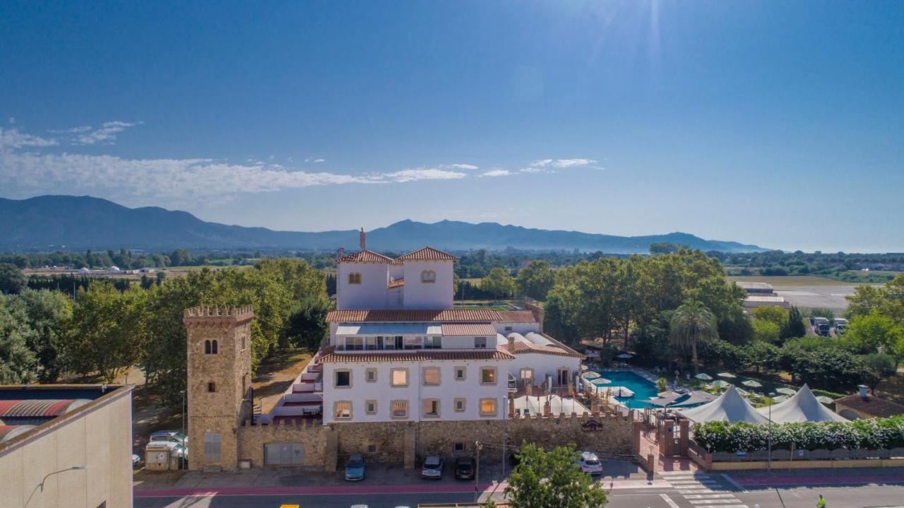 Hotel Castell Blanc Empuriabrava Extérieur photo